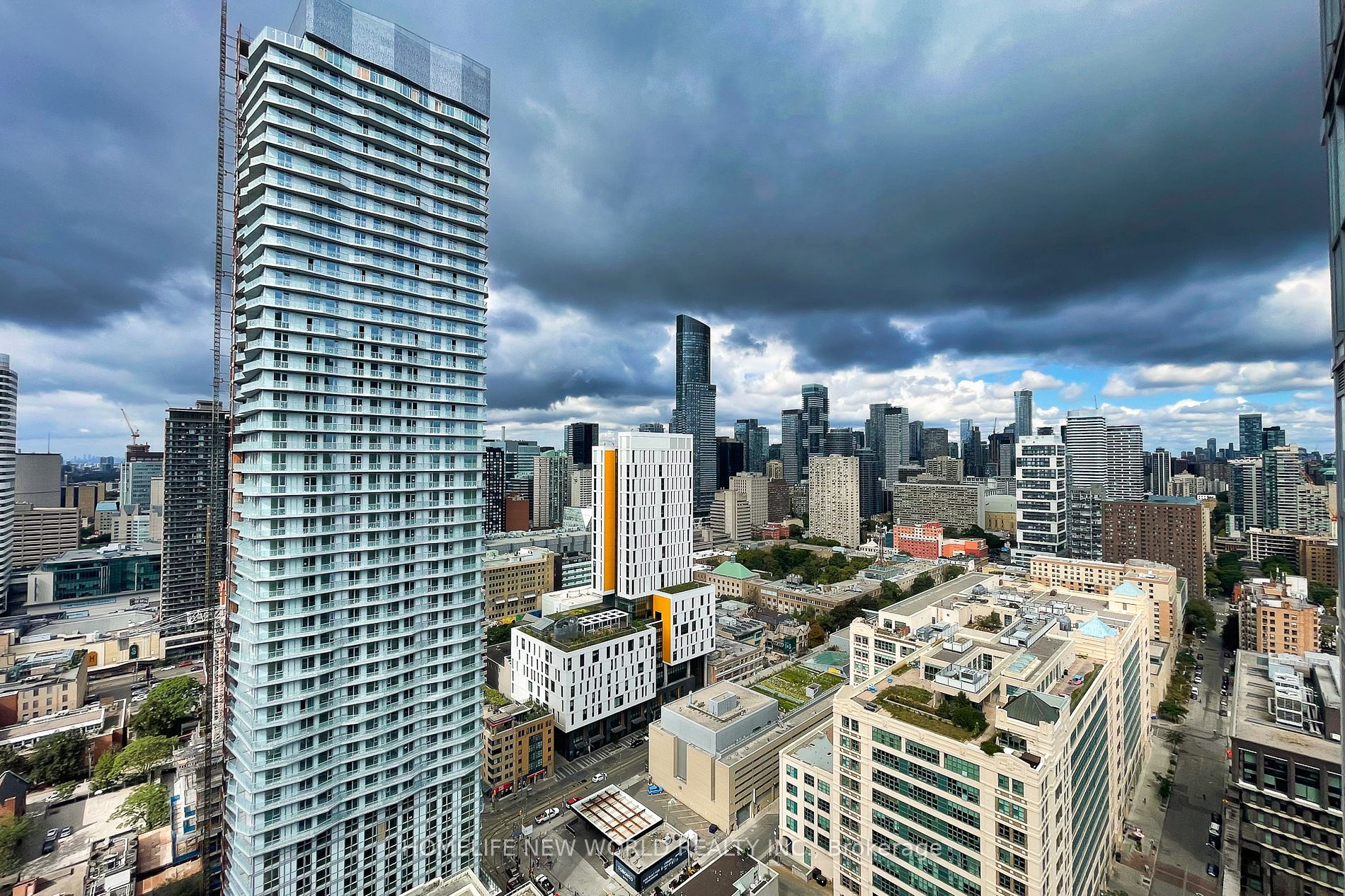 77 Mutual St, #3407