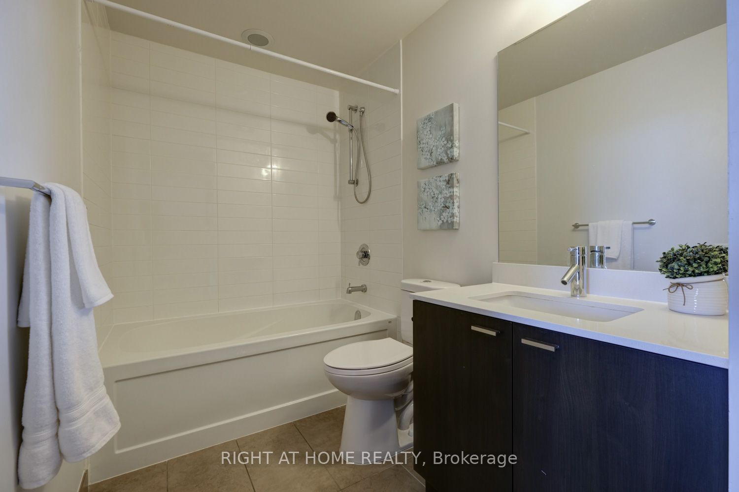 30 Roehampton Avenue N, #2606