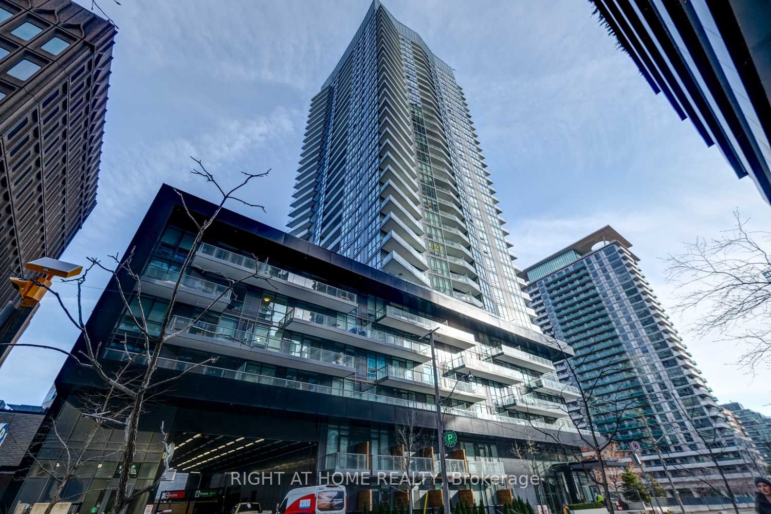 30 Roehampton Avenue N, #2606