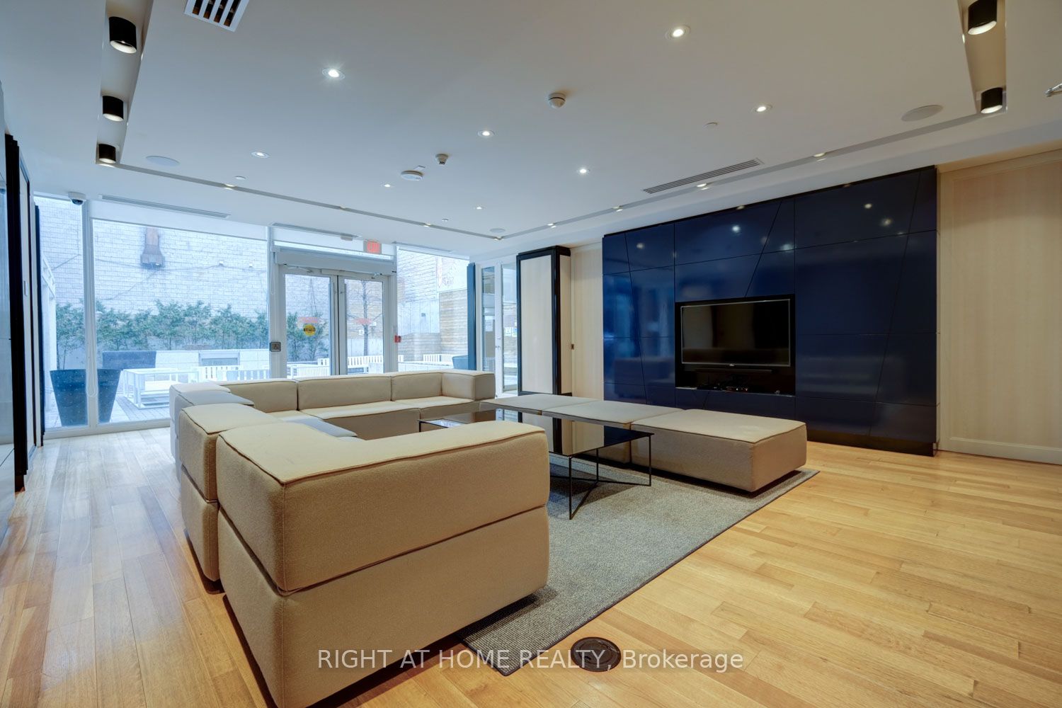 30 Roehampton Avenue N, #2606