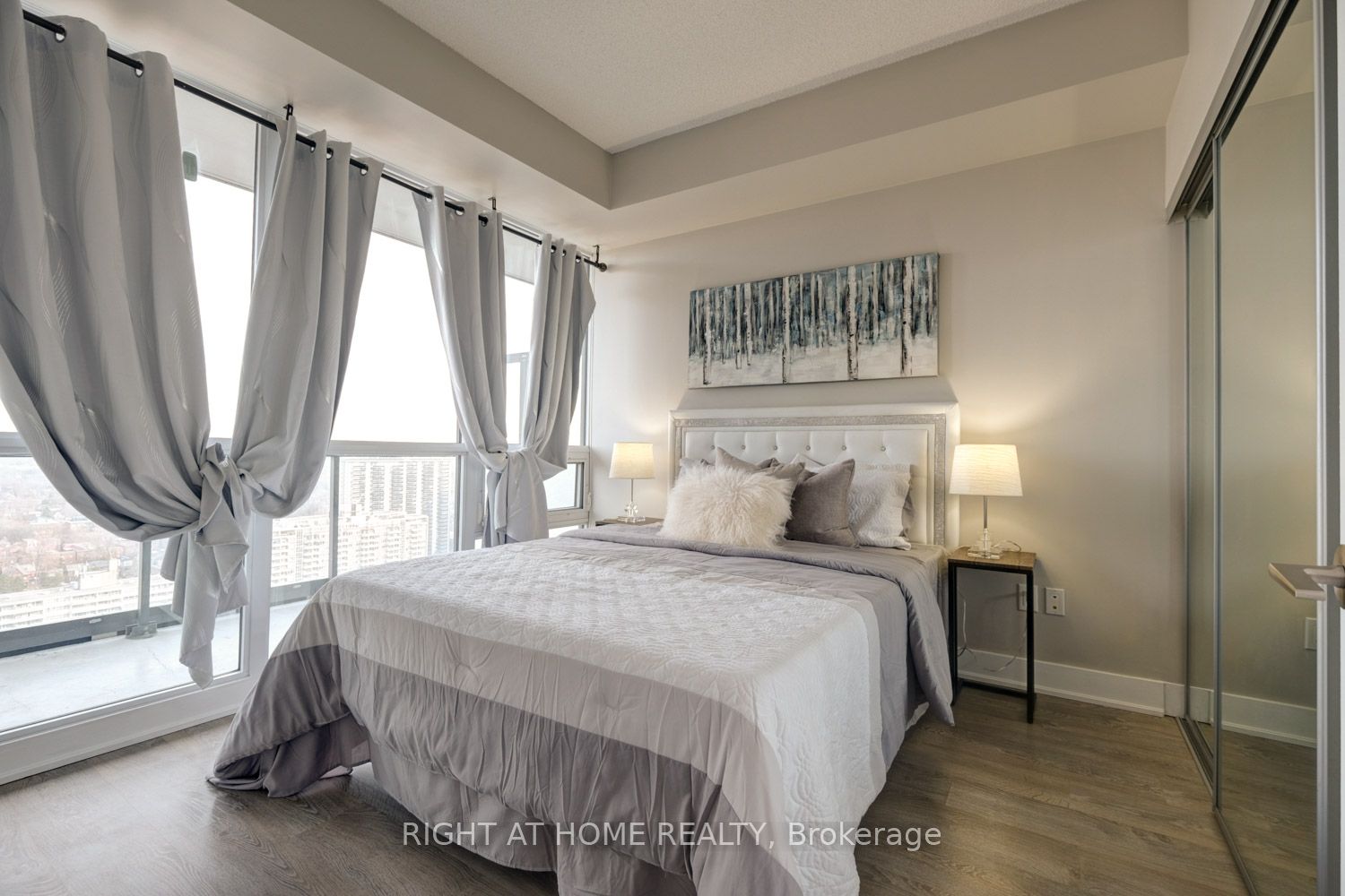 30 Roehampton Avenue N, #2606