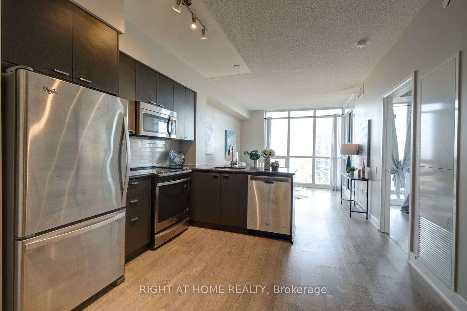 30 Roehampton Avenue N, #2606