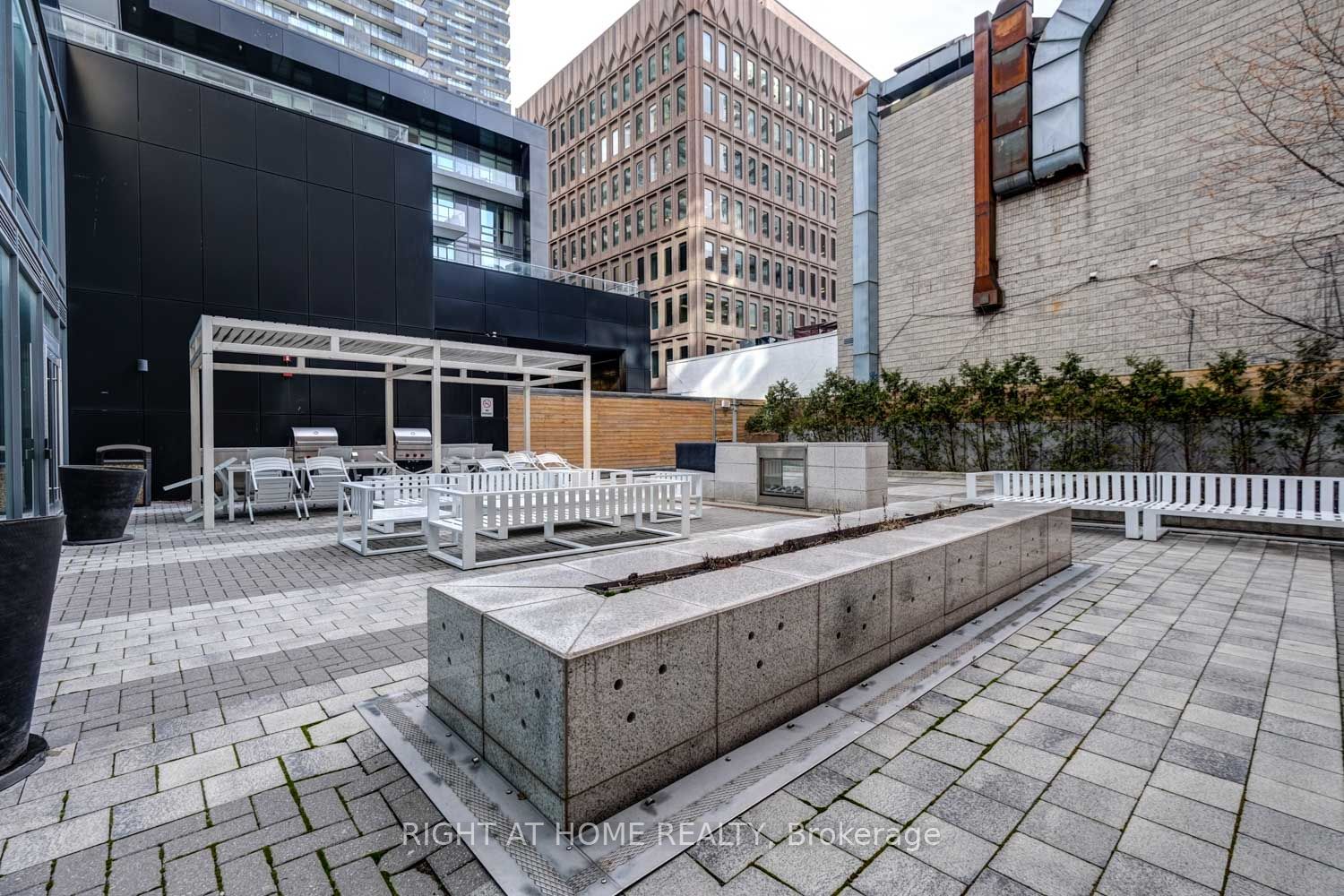 30 Roehampton Avenue N, #2606