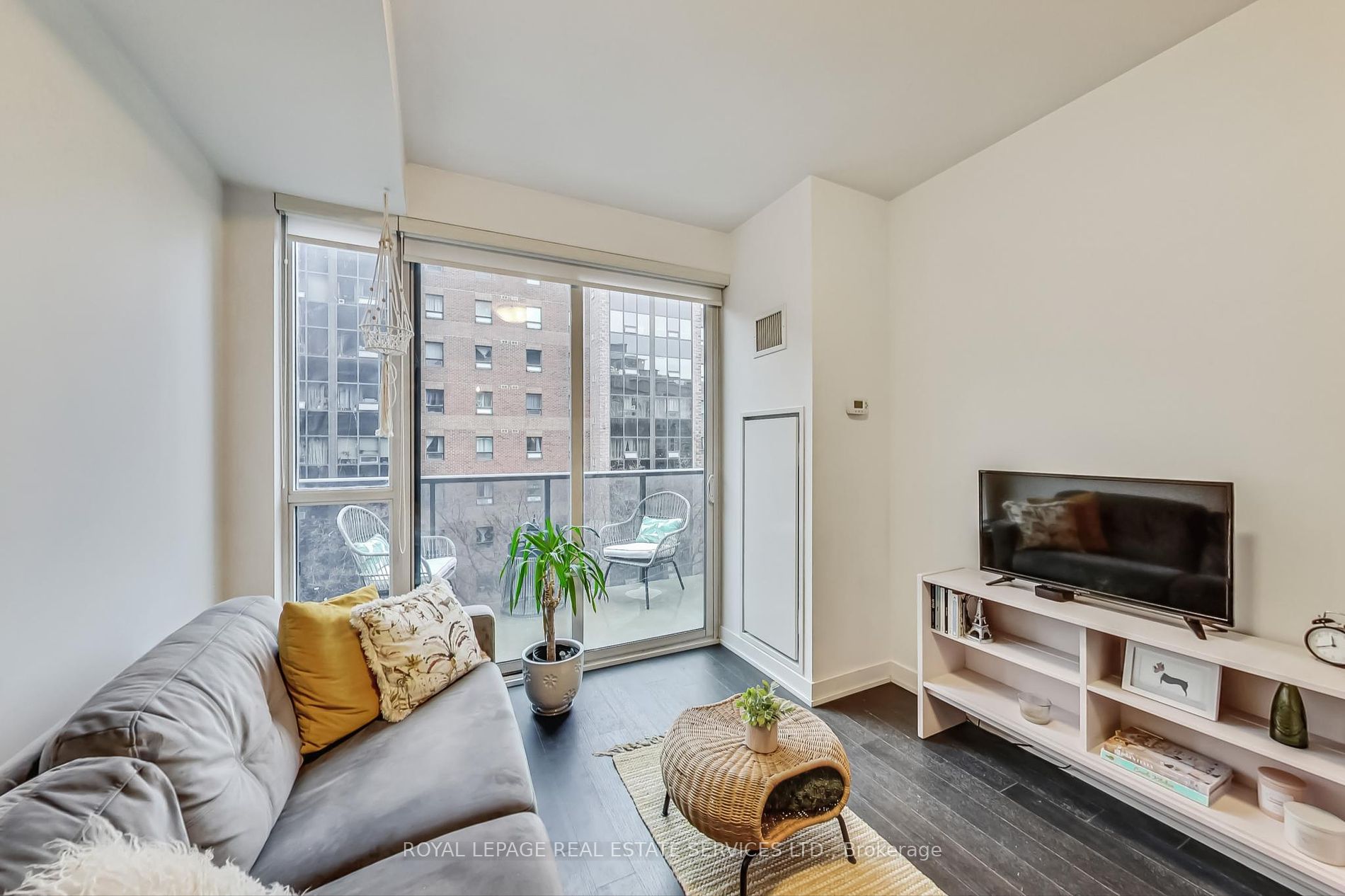 1030 King Street W #407