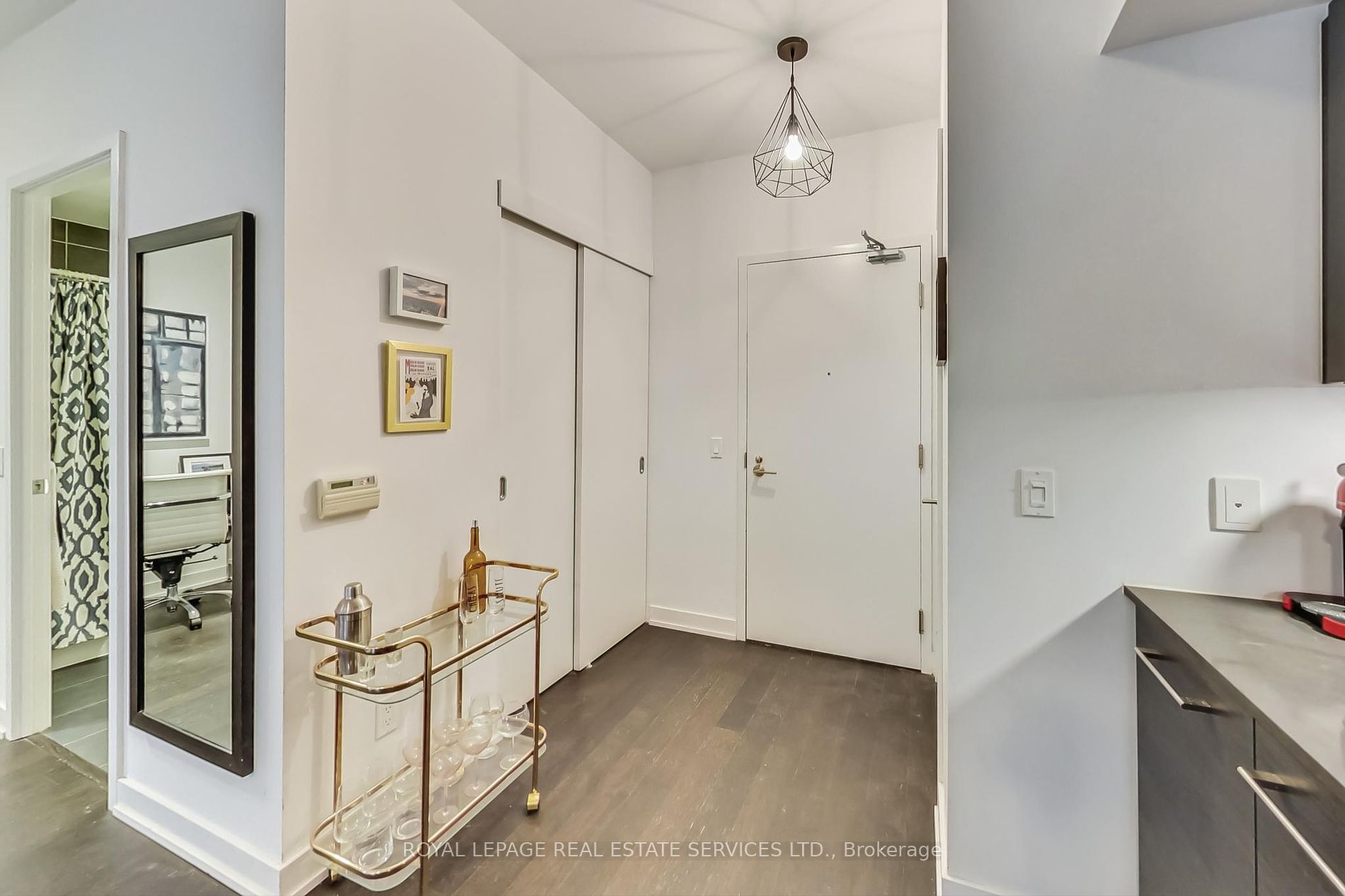 1030 King Street W #407