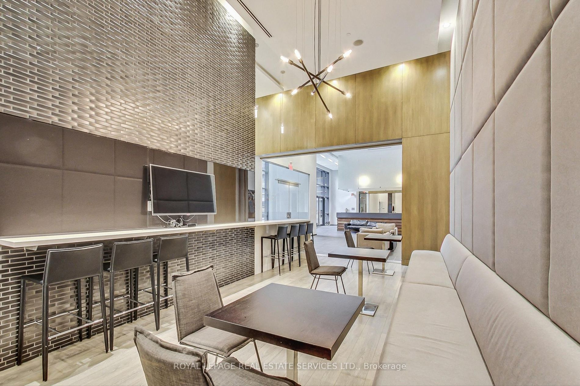 1030 King Street W #407