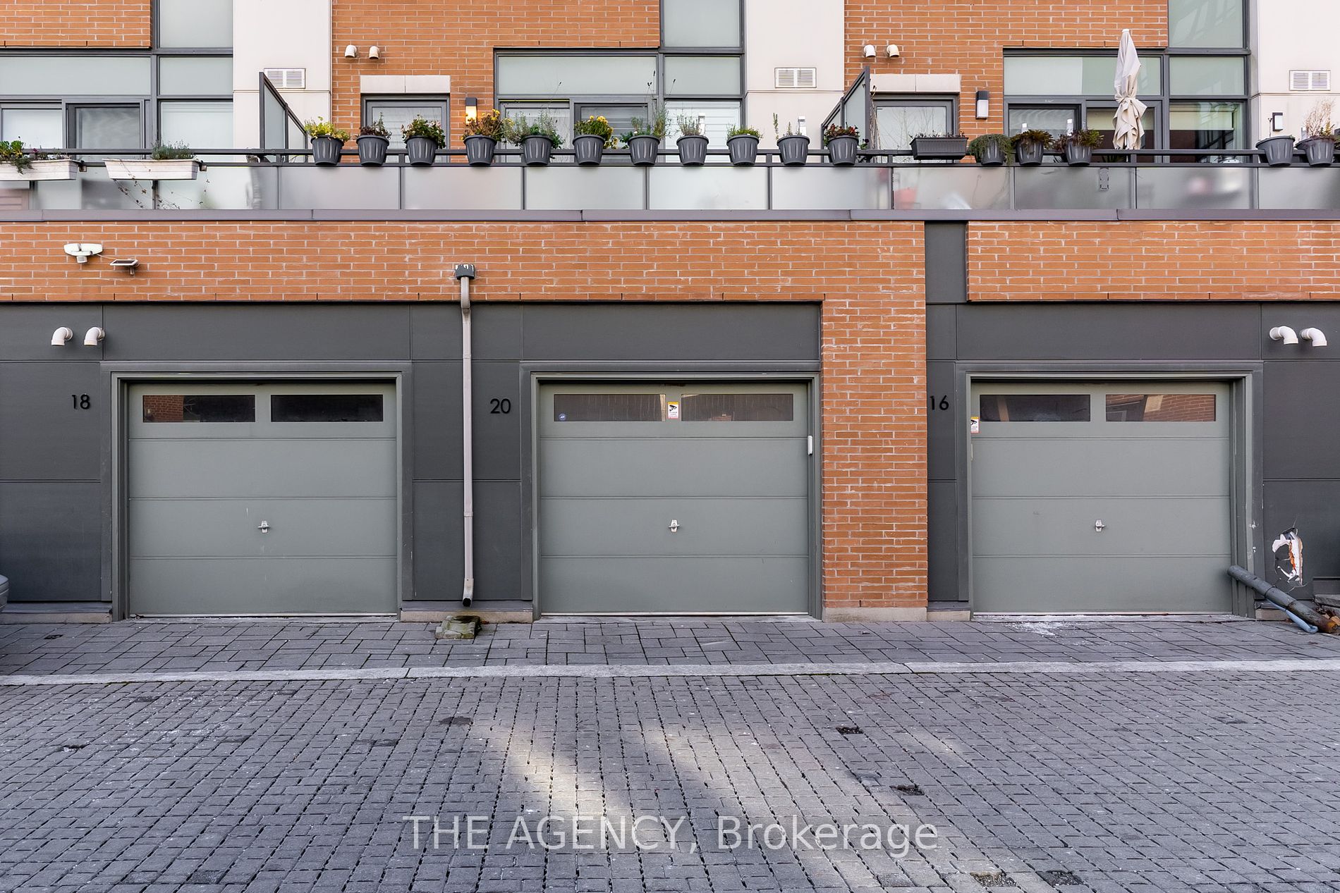 20 Cole Street #30