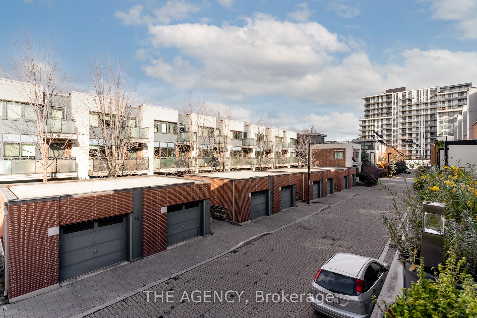 20 Cole Street #30