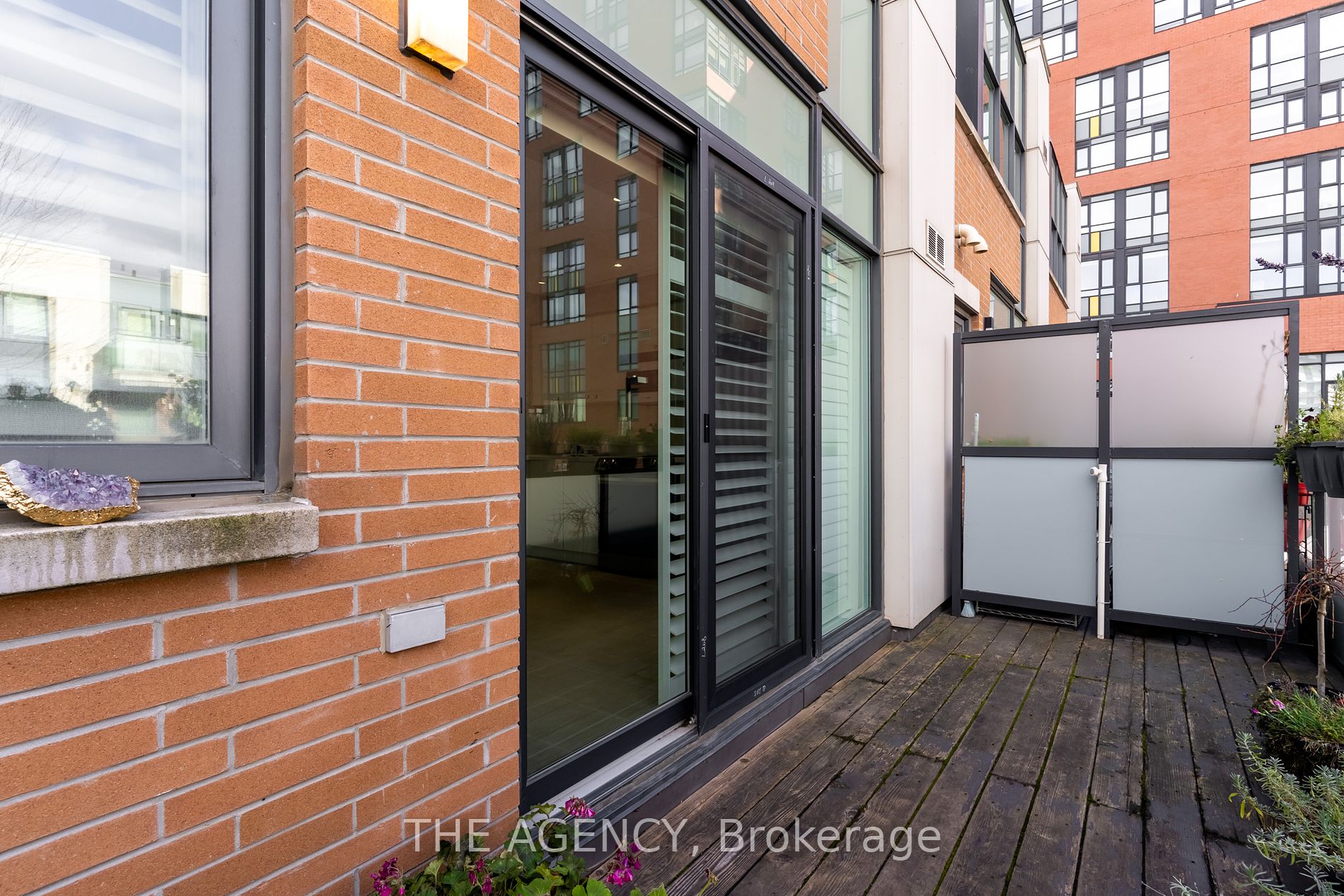 20 Cole Street #30