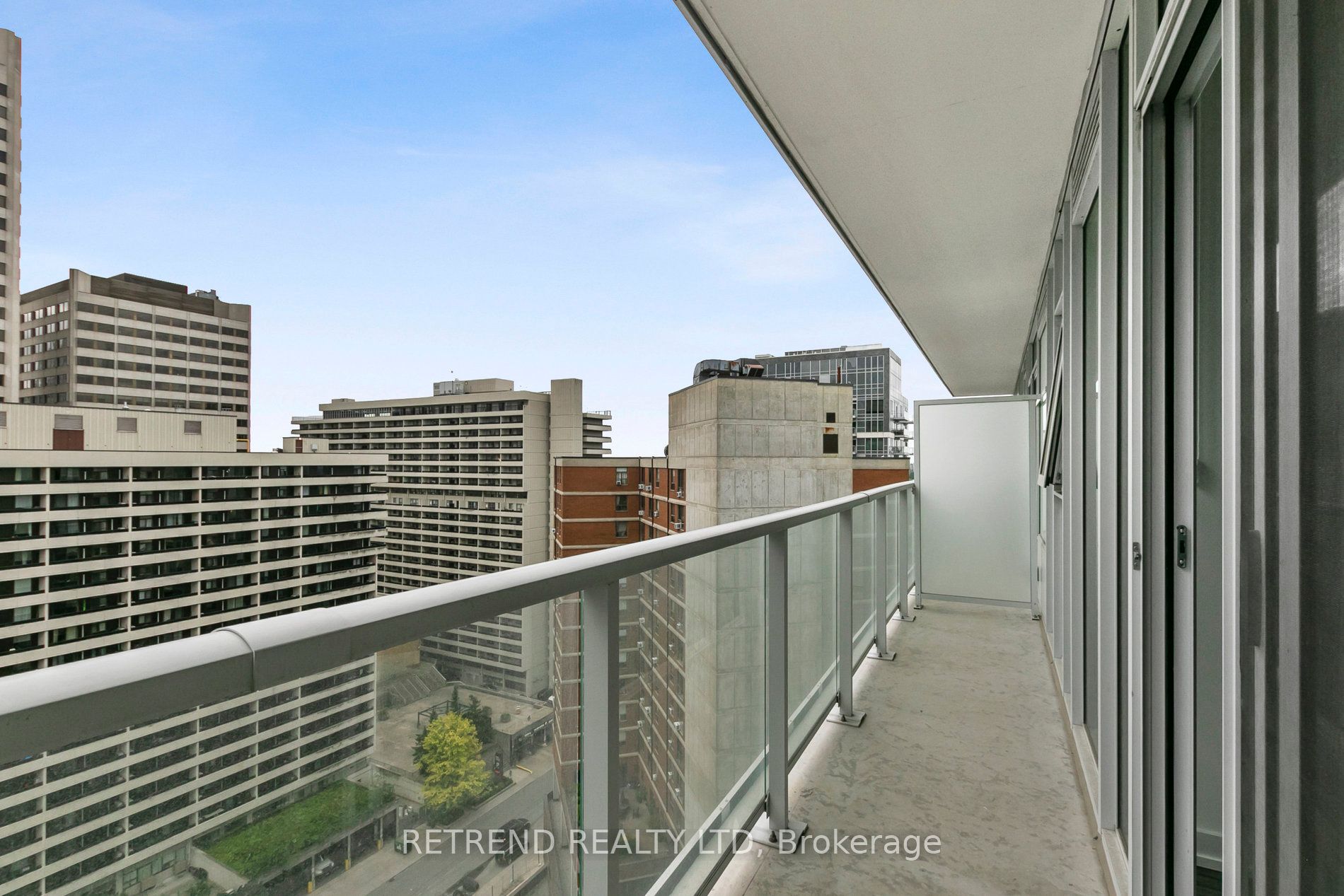 33 Helendale Ave, #1408