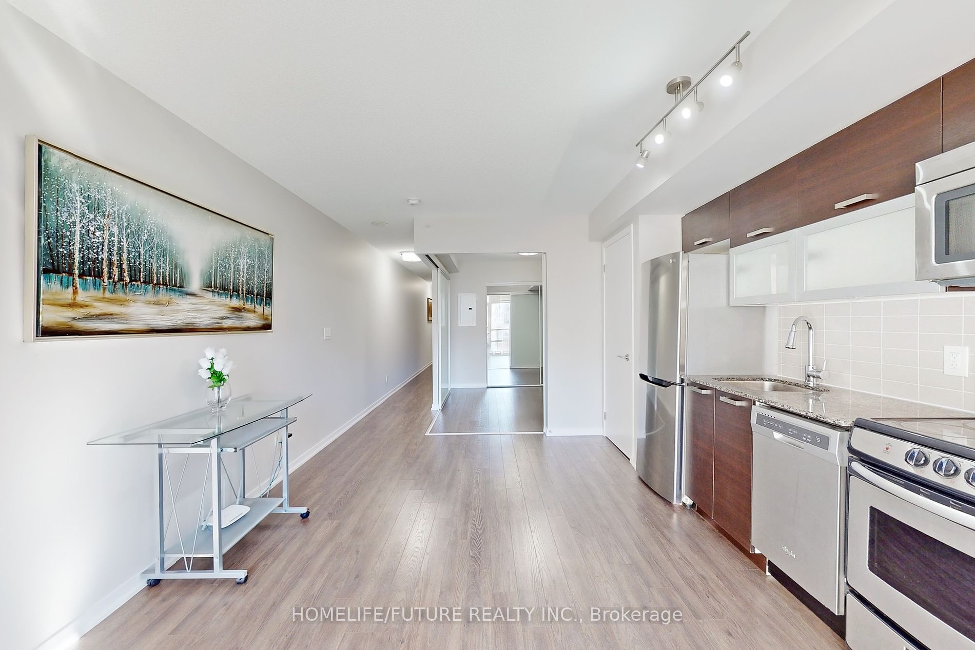 68 Abell St, #716