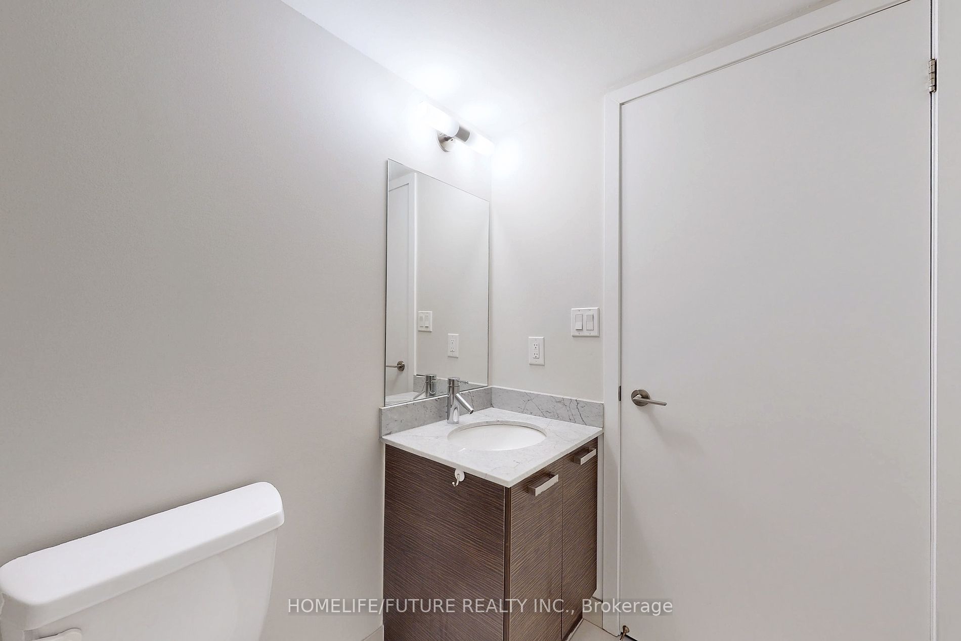 68 Abell St, #716