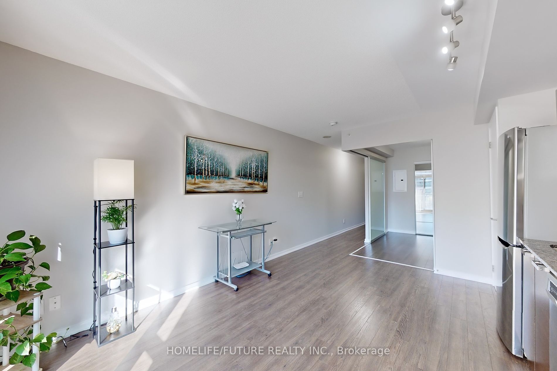 68 Abell St, #716
