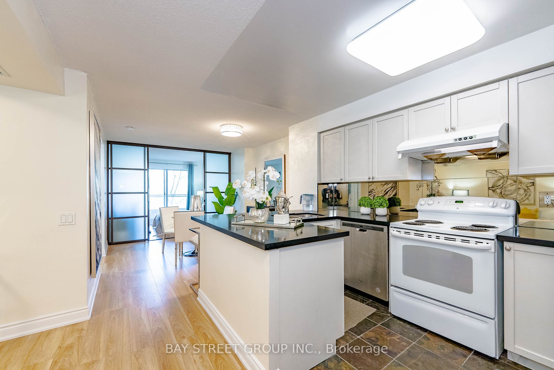 21 Hillcrest Avenue, #209