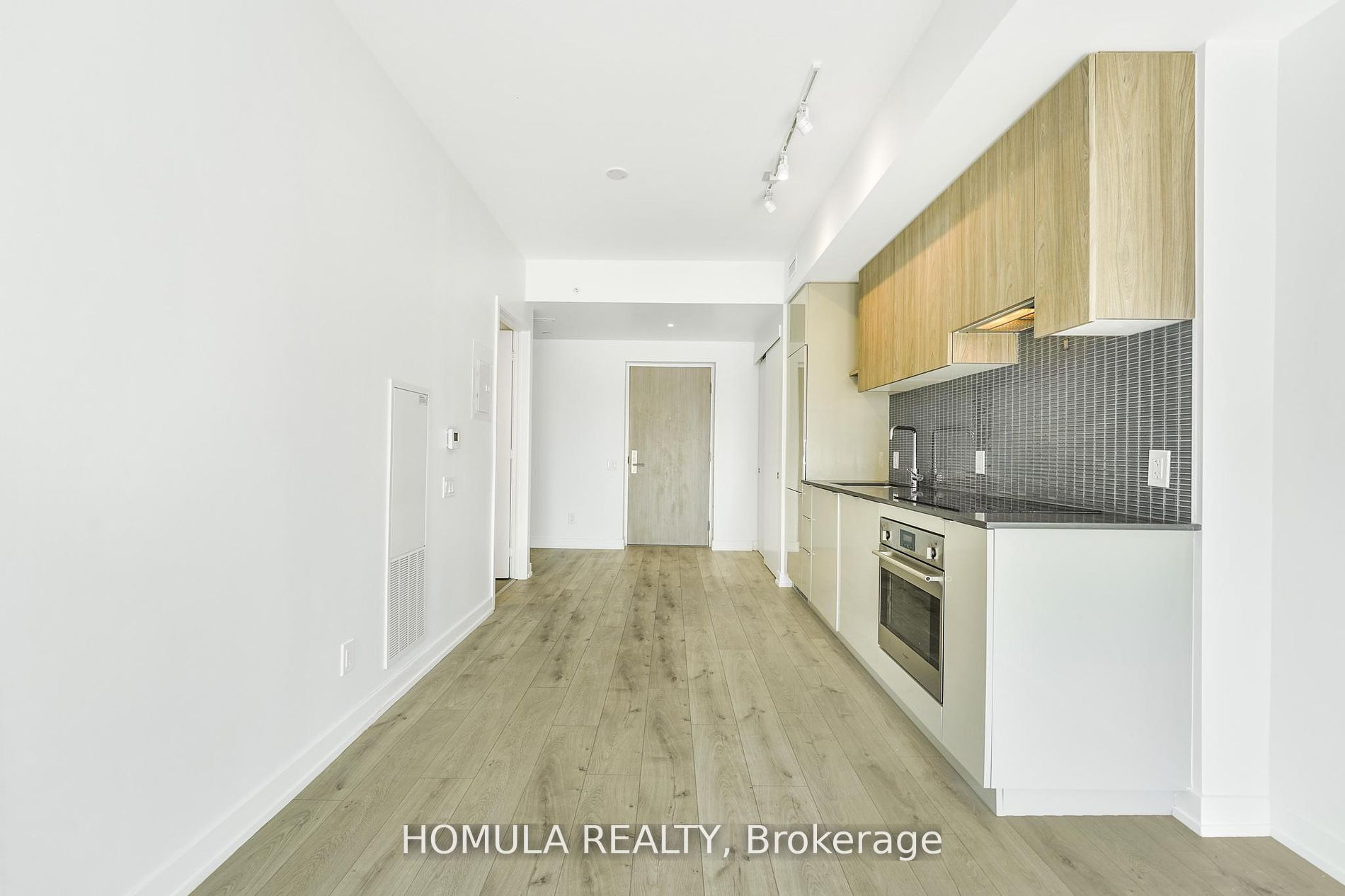 161 Roehampton Avenue, #515