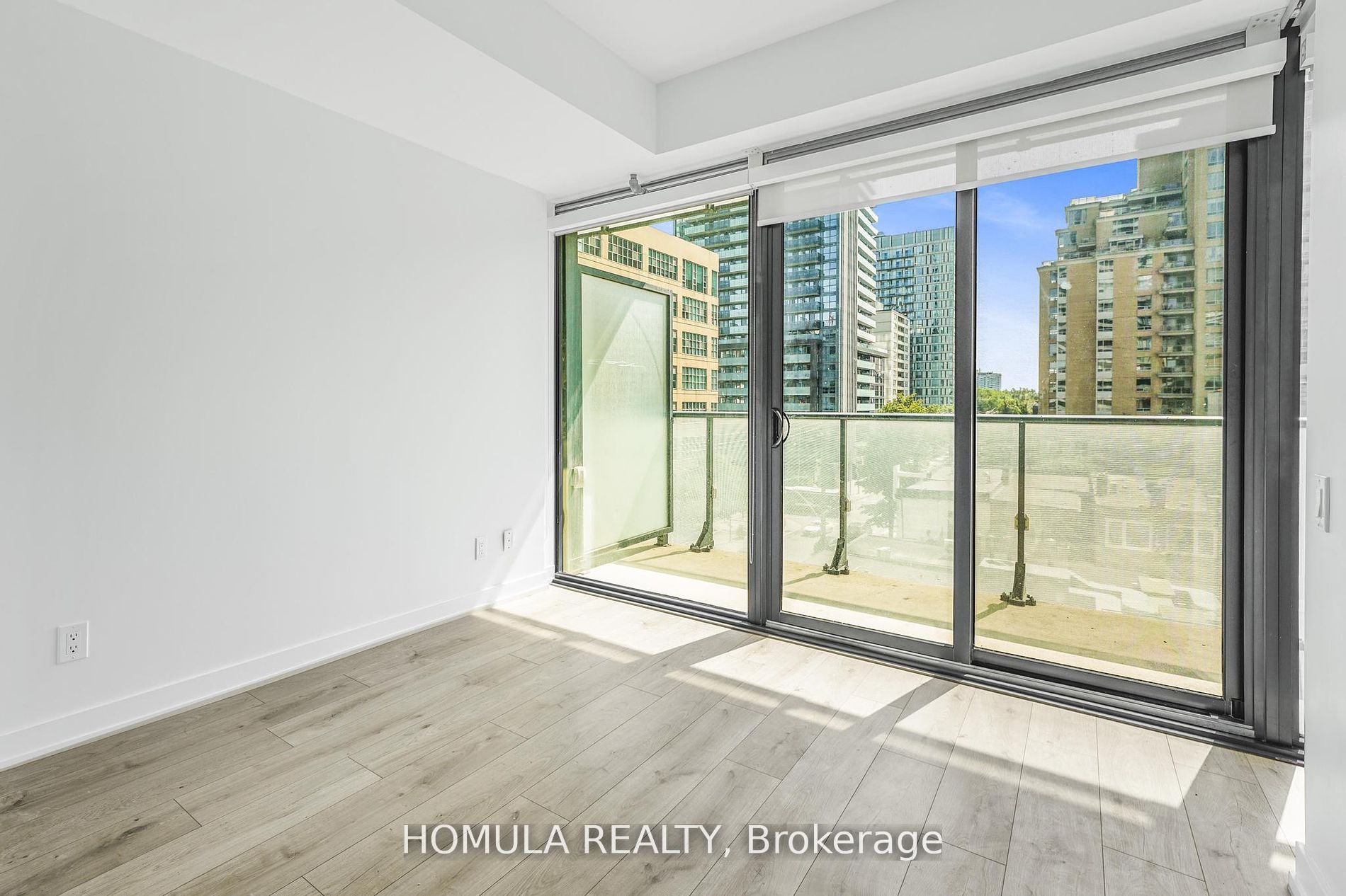 161 Roehampton Avenue, #515