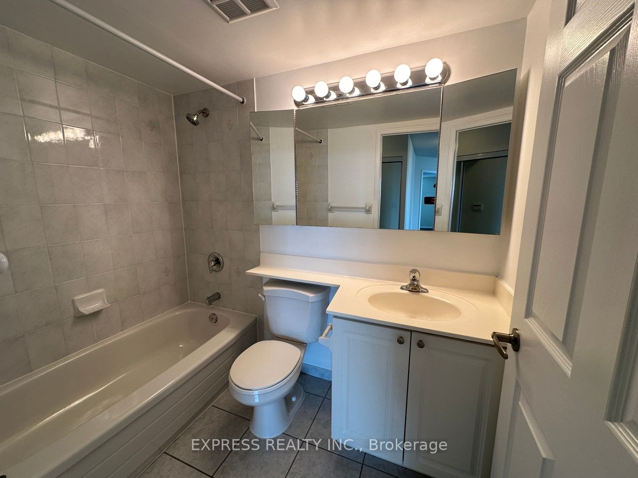 39 Pemberton Ave, #513