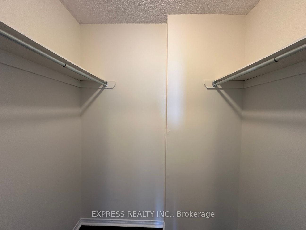 39 Pemberton Ave, #513