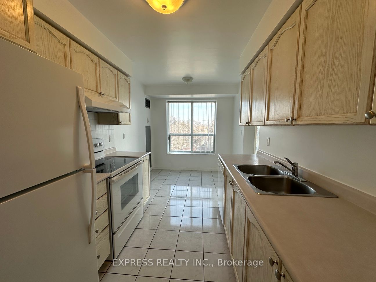 39 Pemberton Ave, #513