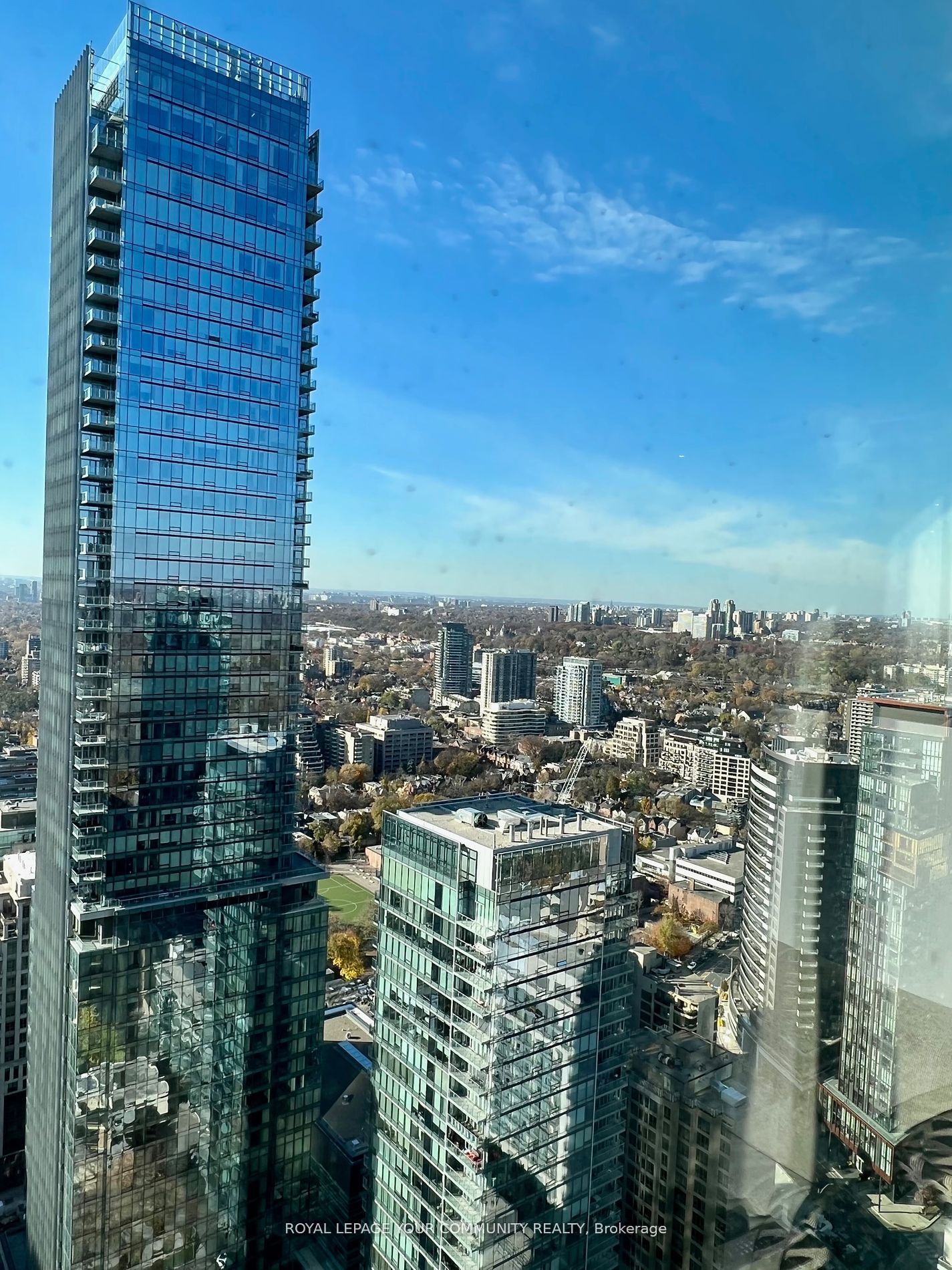 1 Yorkville Ave, #4005