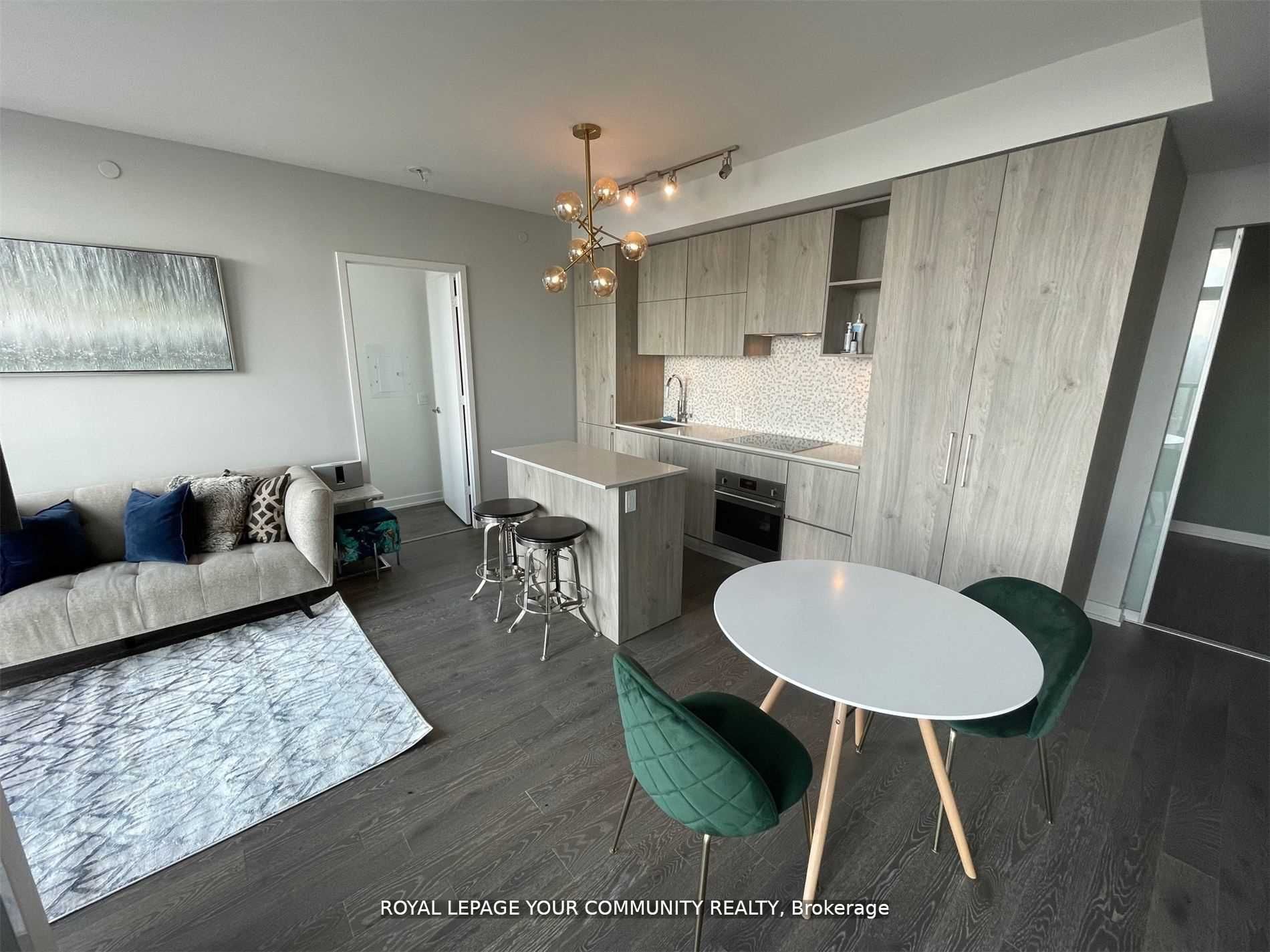 1 Yorkville Ave, #4005