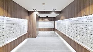 1 Yorkville Ave, #4005