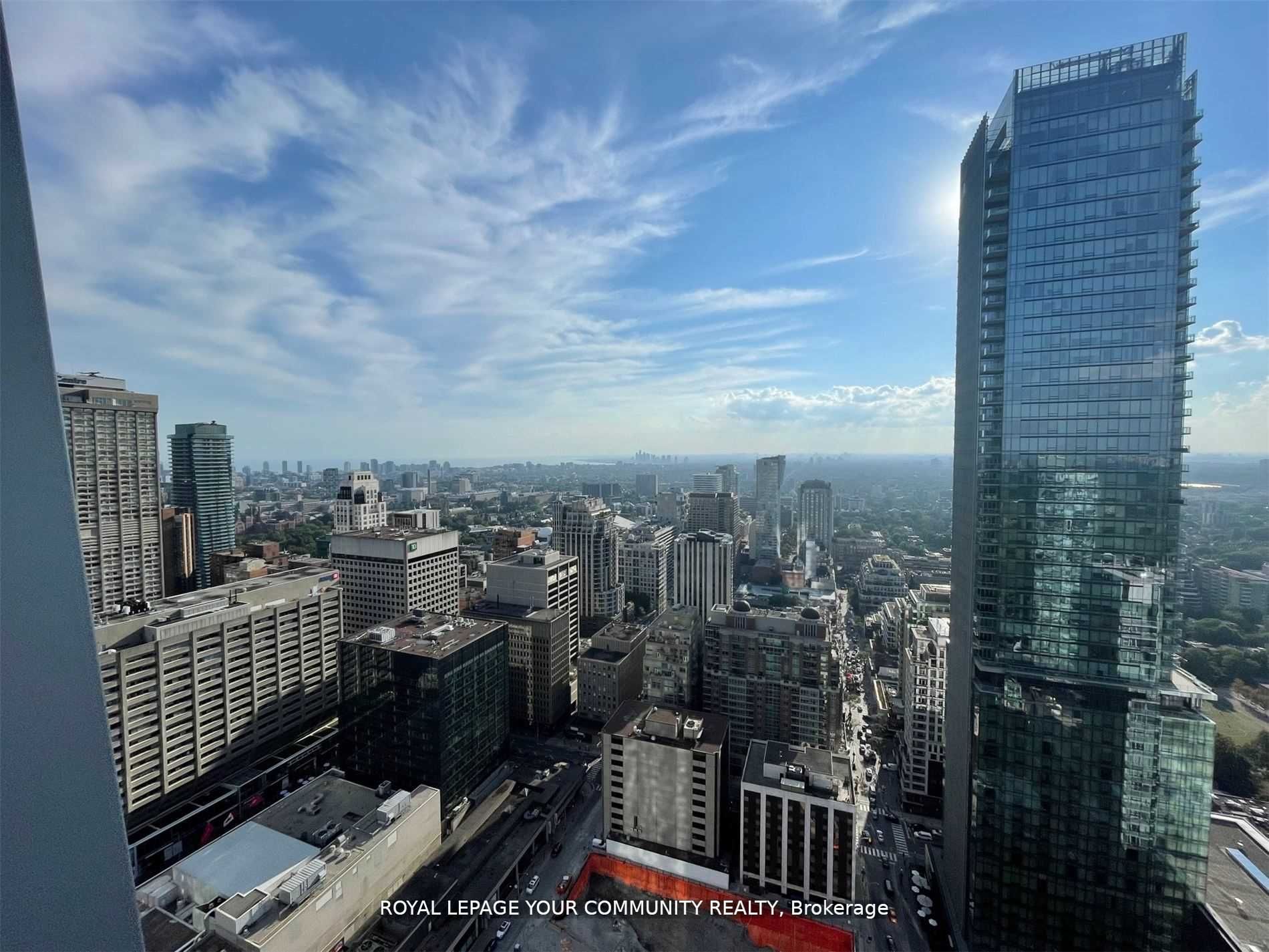 1 Yorkville Ave, #4005