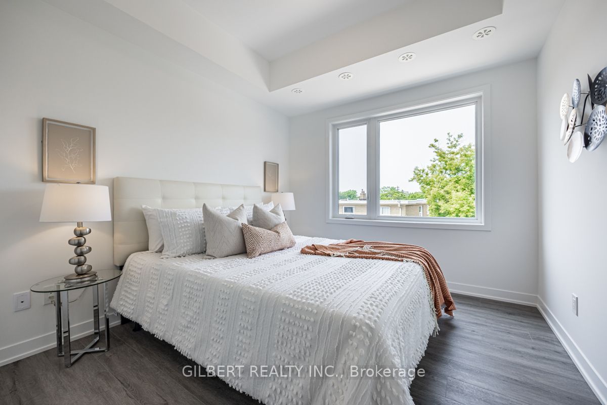 8 Marquette Ave, #6