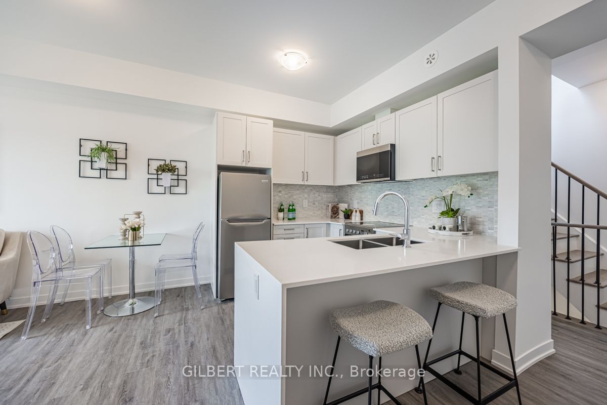 8 Marquette Ave, #6