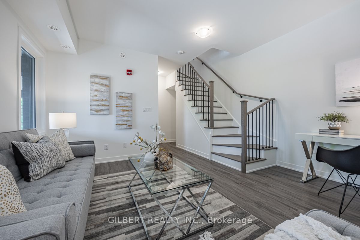 8 Marquette Ave, #6