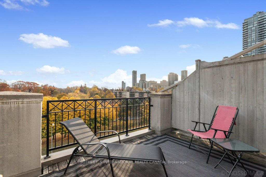 1 Baxter Street, #5