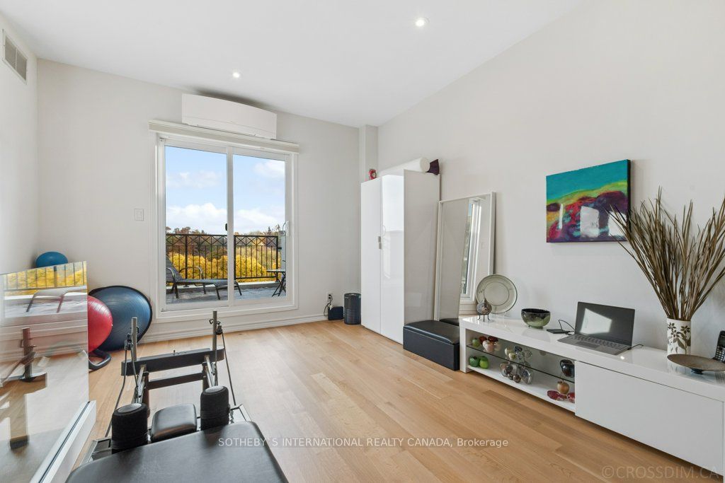 1 Baxter Street, #5