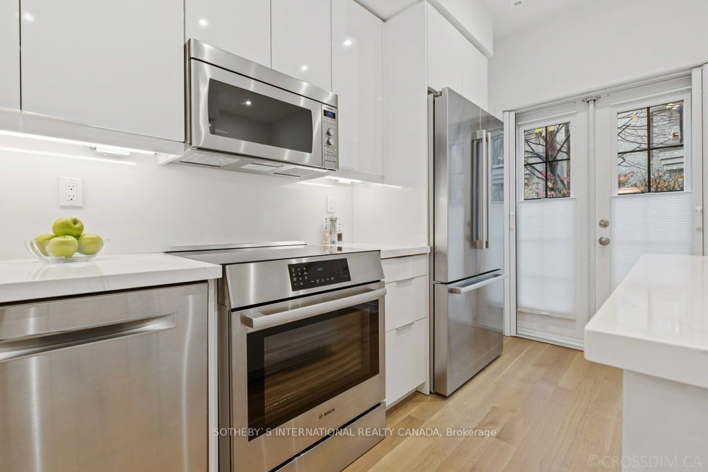 1 Baxter Street, #5