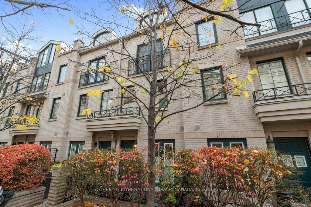 1 Baxter Street, #5