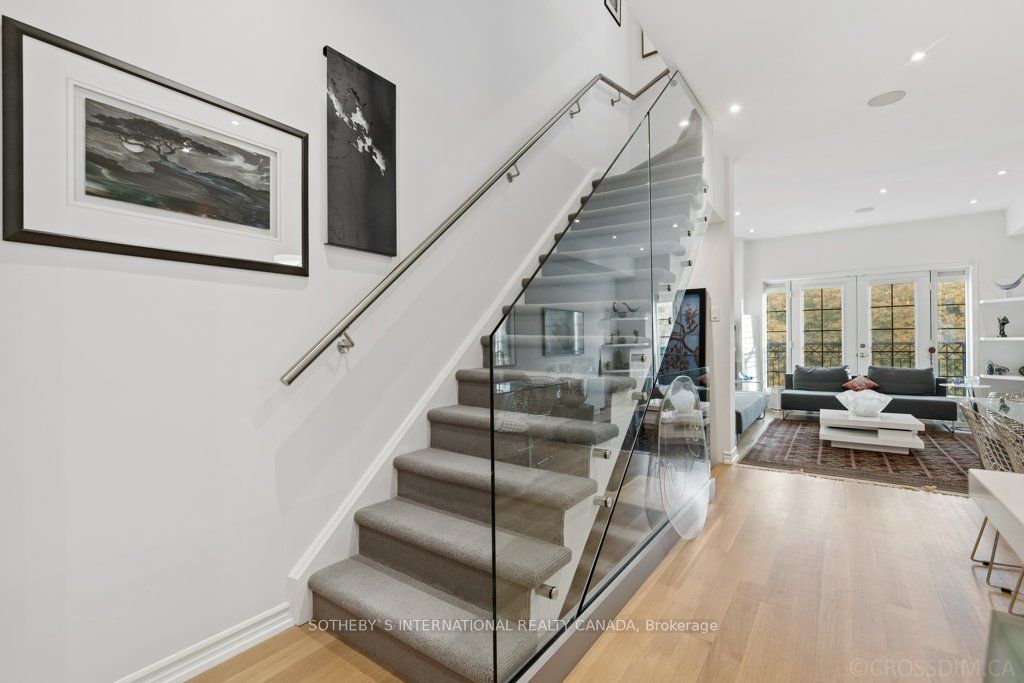 1 Baxter Street, #5