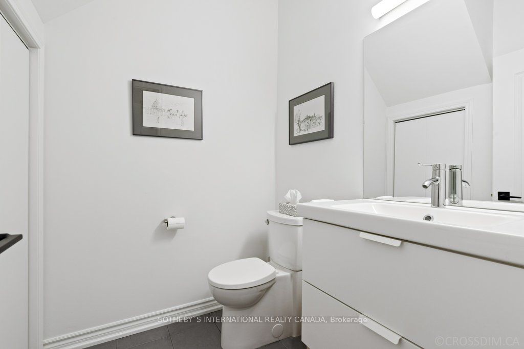 1 Baxter Street, #5