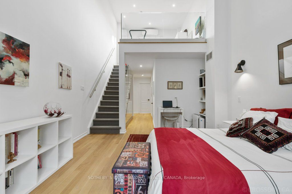1 Baxter Street, #5