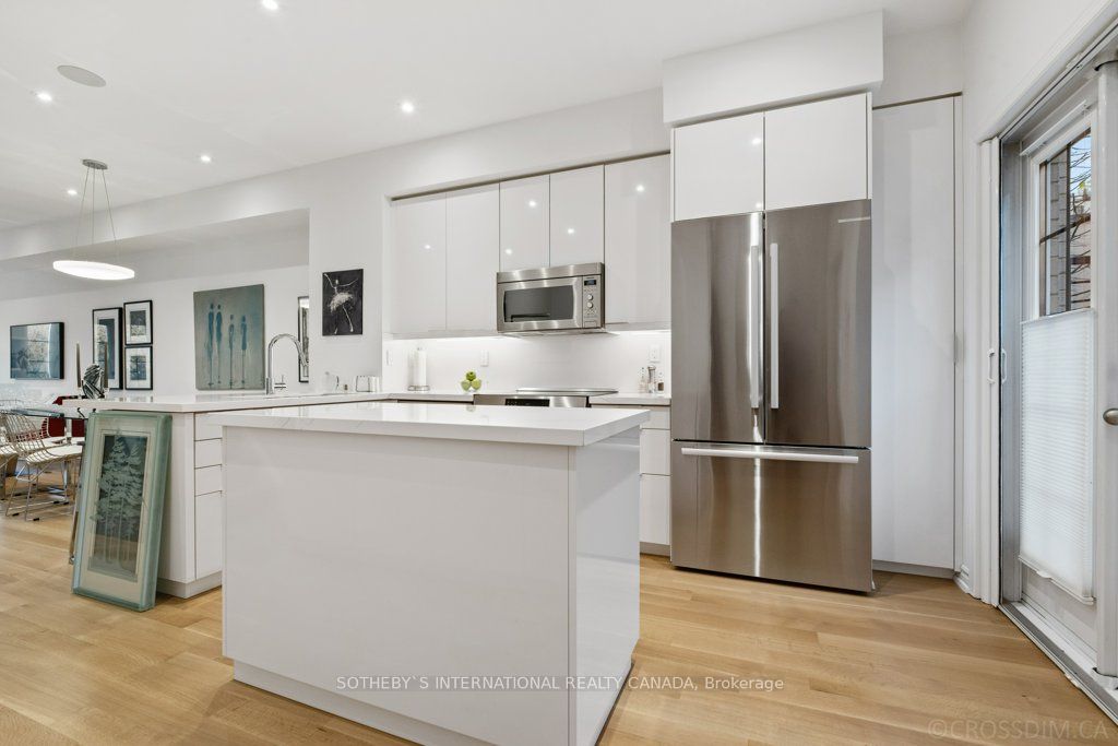 1 Baxter Street, #5
