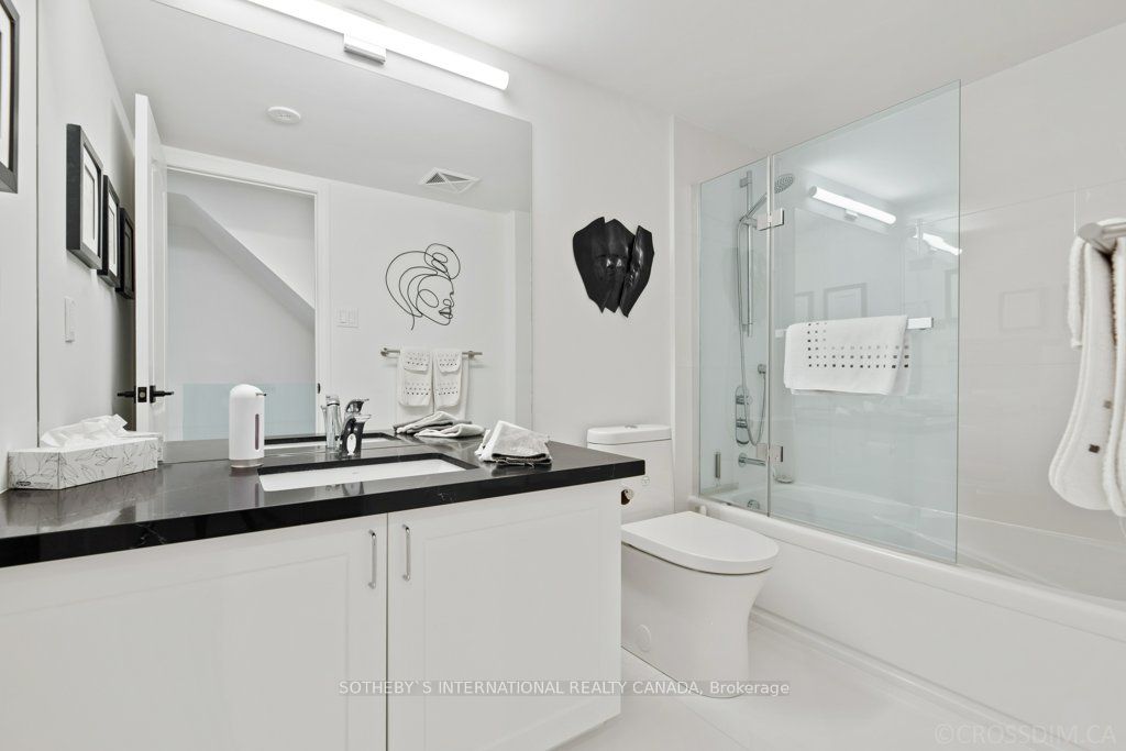 1 Baxter Street, #5
