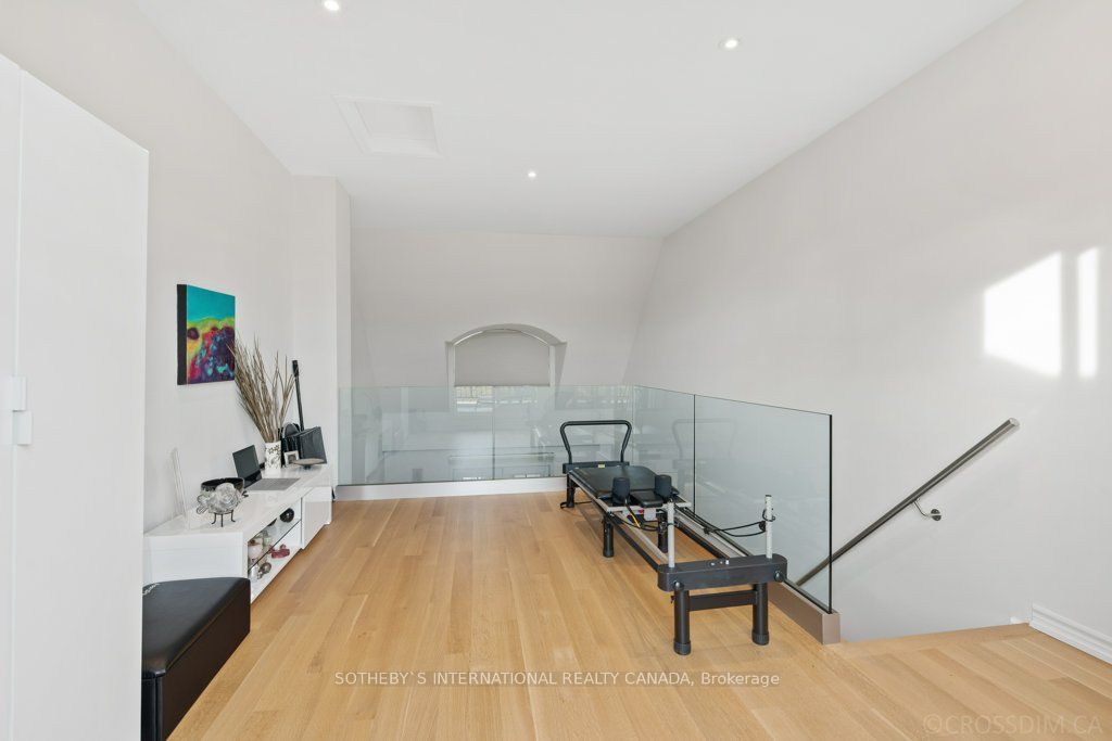 1 Baxter Street, #5