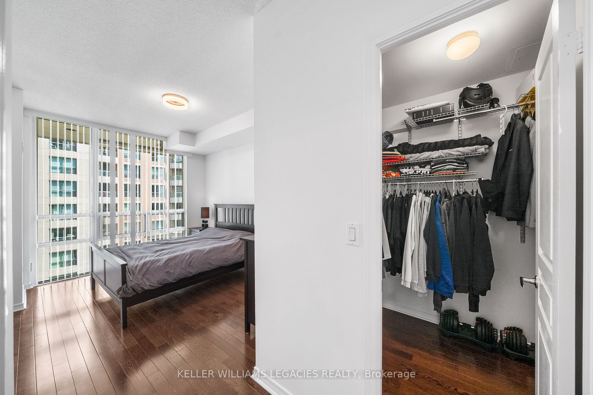 509 Beecroft Road, #1101