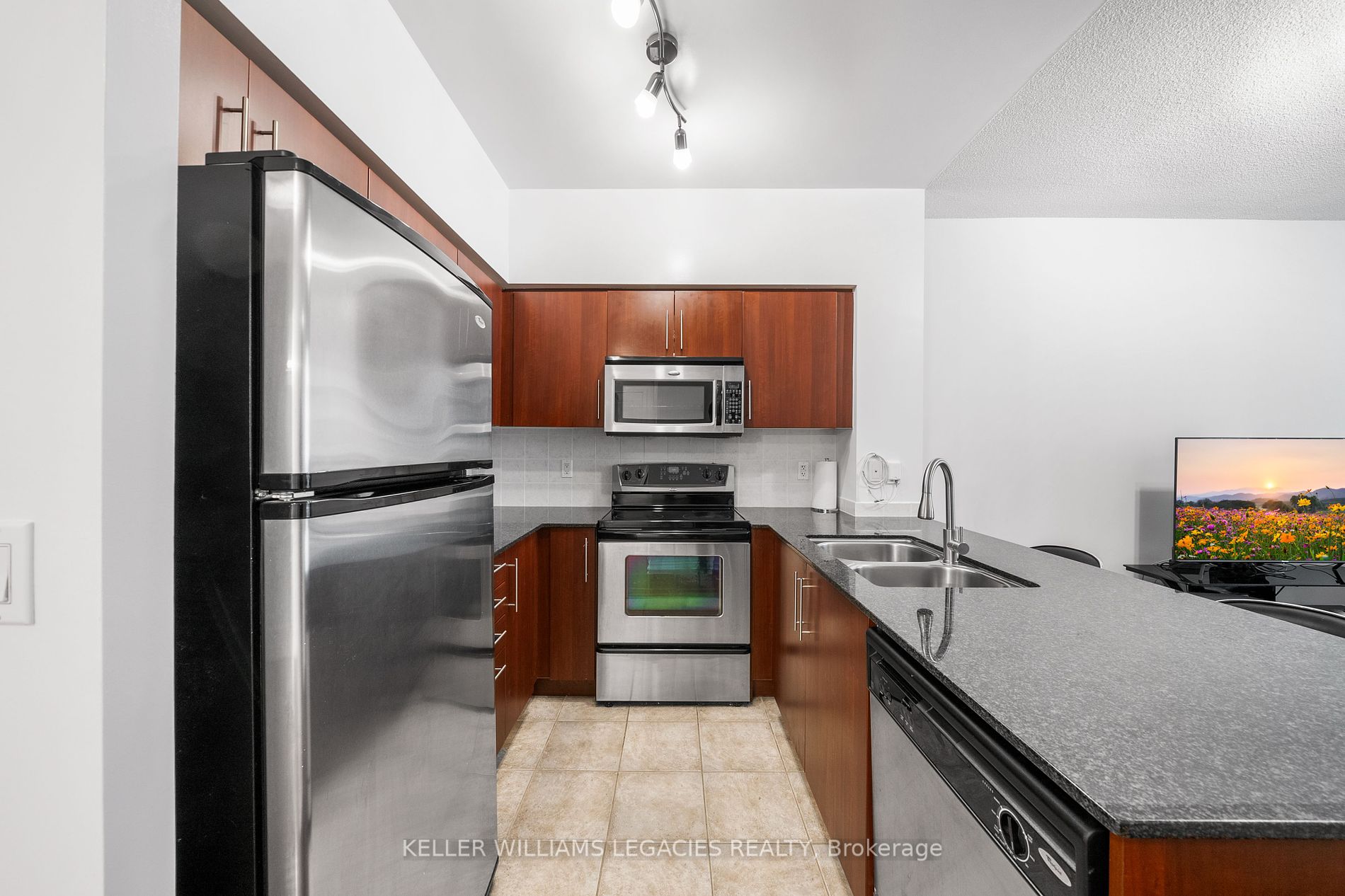 509 Beecroft Road, #1101