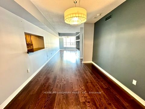 71 Simcoe Street #1002