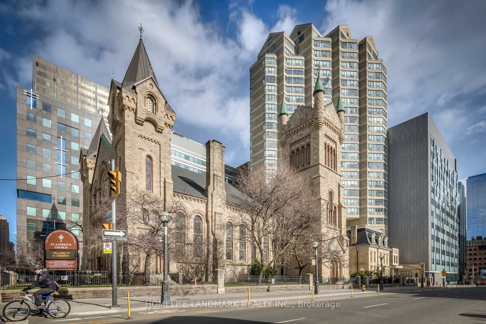 71 Simcoe Street #1002