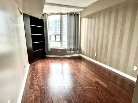 71 Simcoe Street #1002
