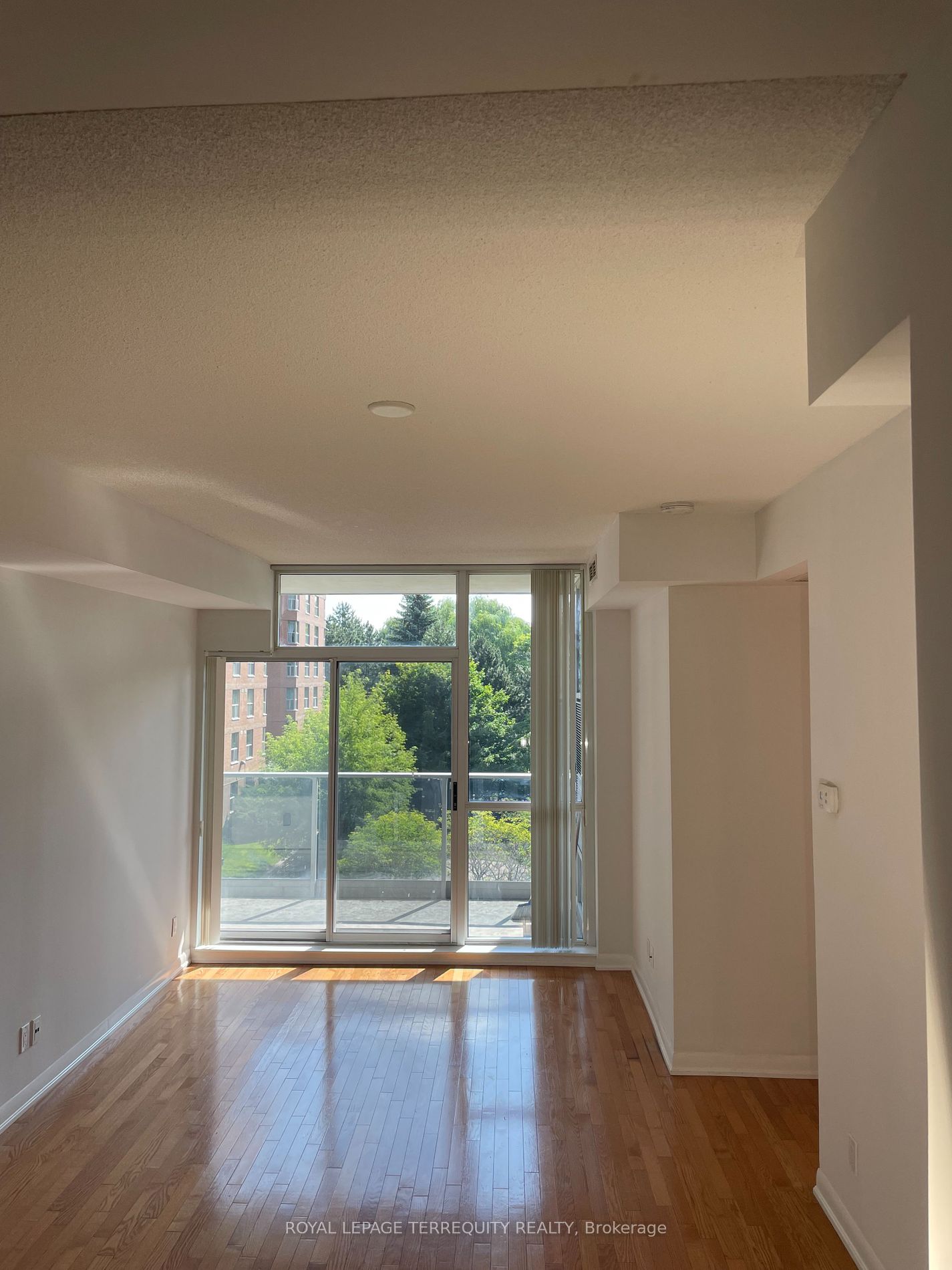 5791 Yonge St, #308