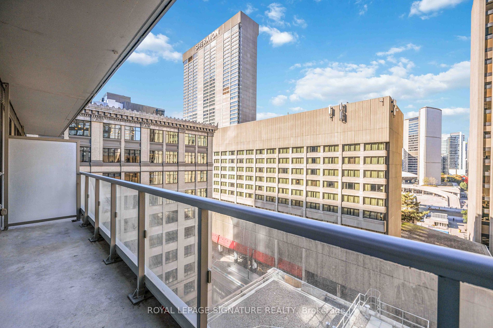 70 Temperance St, #1017