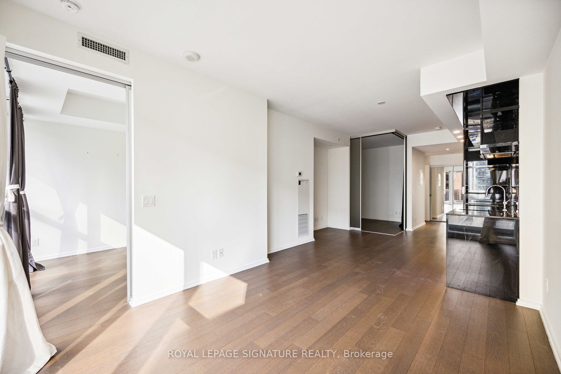 70 Temperance St, #1017
