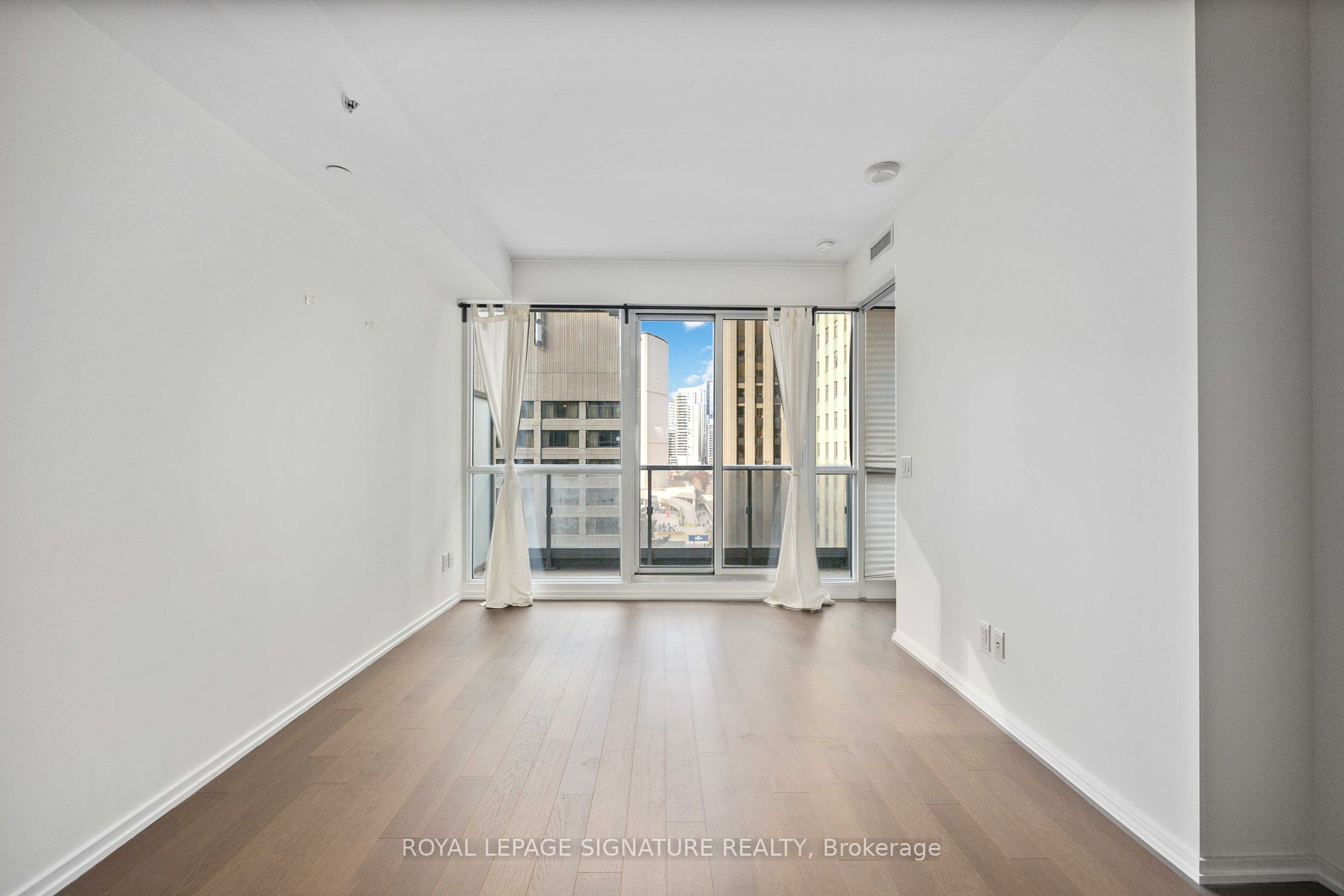 70 Temperance St, #1017