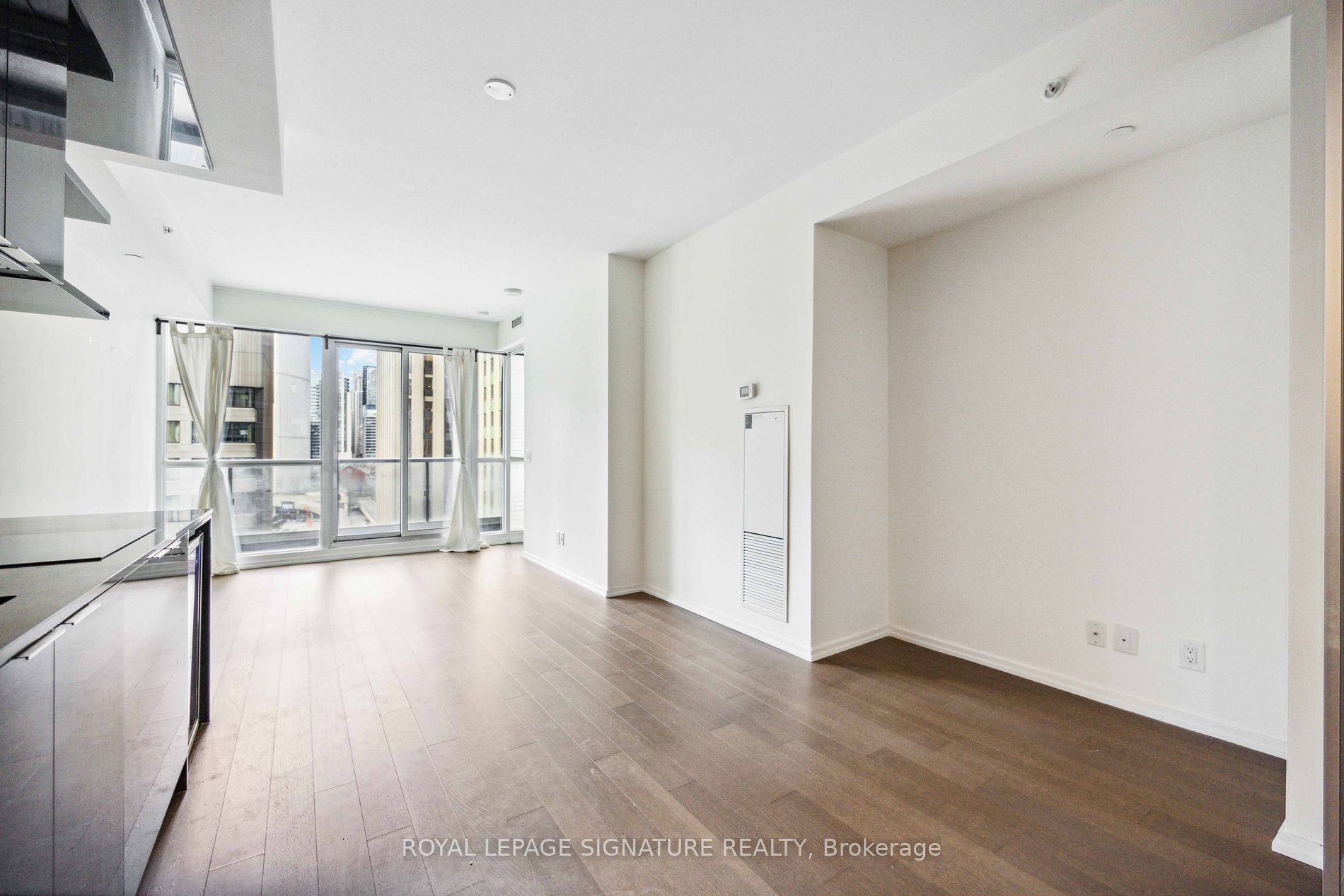 70 Temperance St, #1017